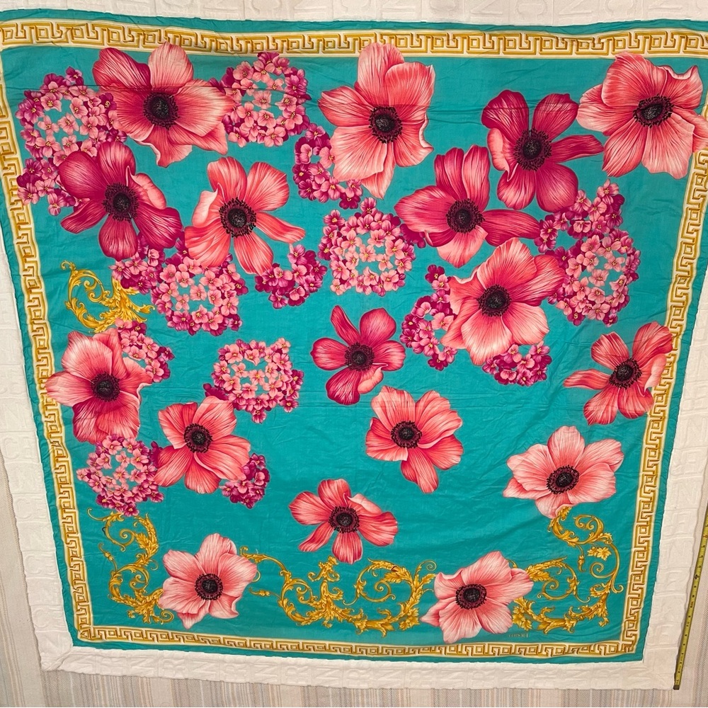 Vintage GIANNI VERSACE beach towel